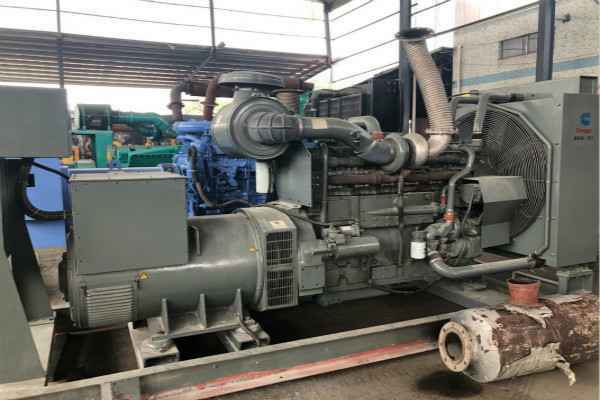 南昌志林特色文化节策划有限公司讲述：柴油发电机组怎么接电